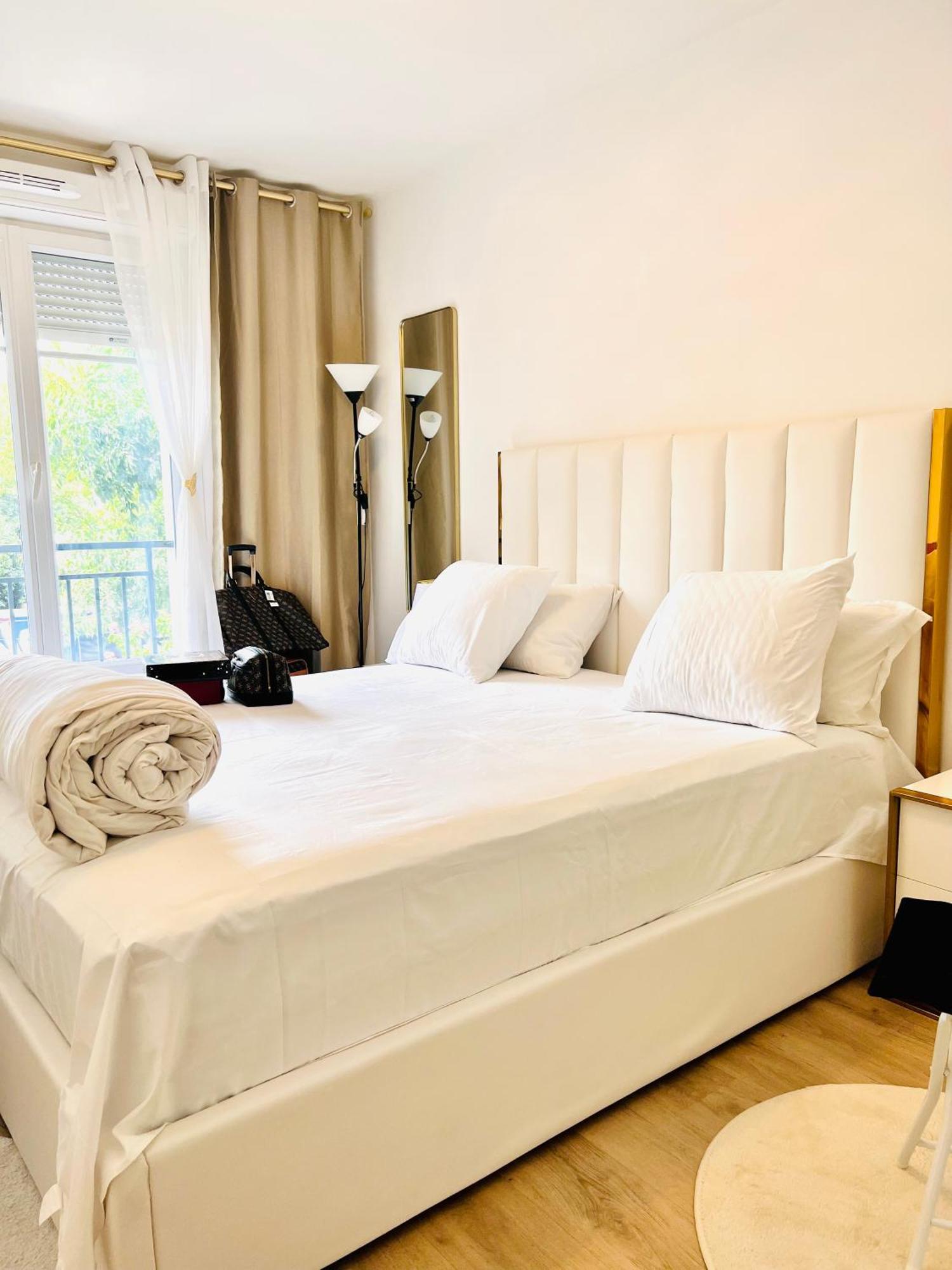 Les Residences De Djibril ル・ブラン・メニル エクステリア 写真